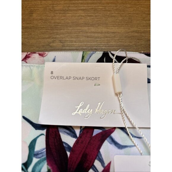 Lady Hagen Palm Overlap Skirt Size 8 NWT skort - Picture 4 of 10